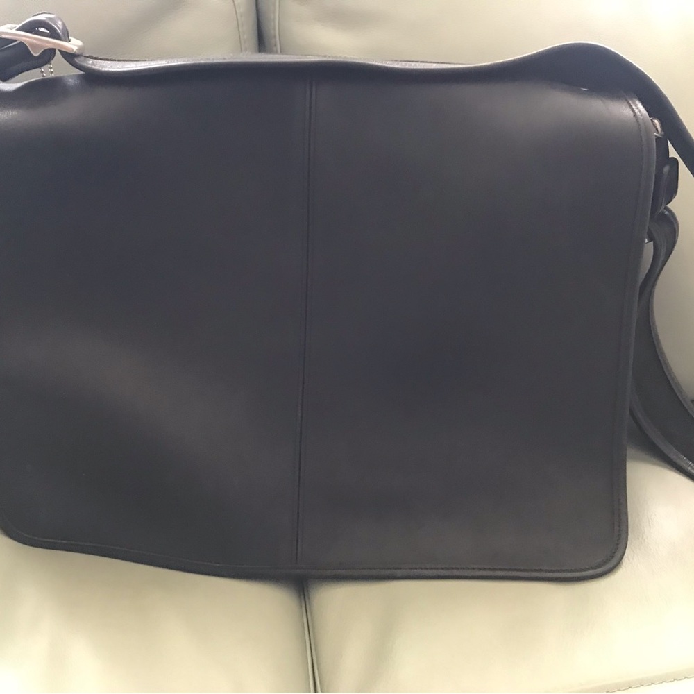 Coach Black Messenger Bag Leather Classic
